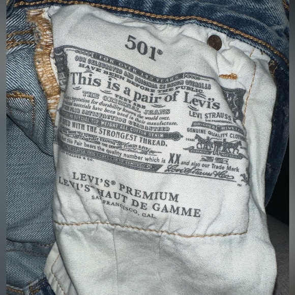 LEVIS VINTAGE 501 SHORTS - Picture 3 of 5